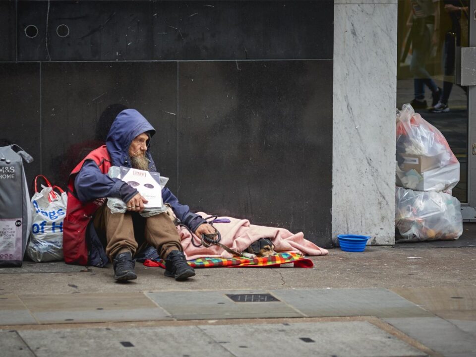 De 100 para SEM moradores de rua investindo na SCP do Brasil