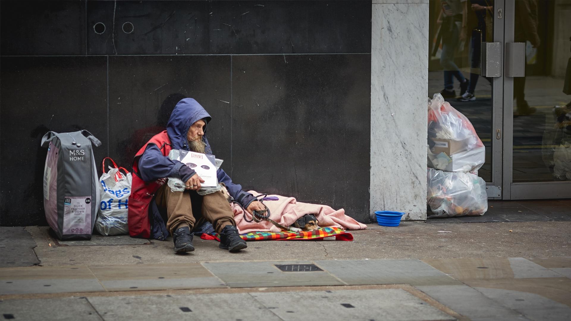 De 100 para SEM moradores de rua investindo na SCP do Brasil